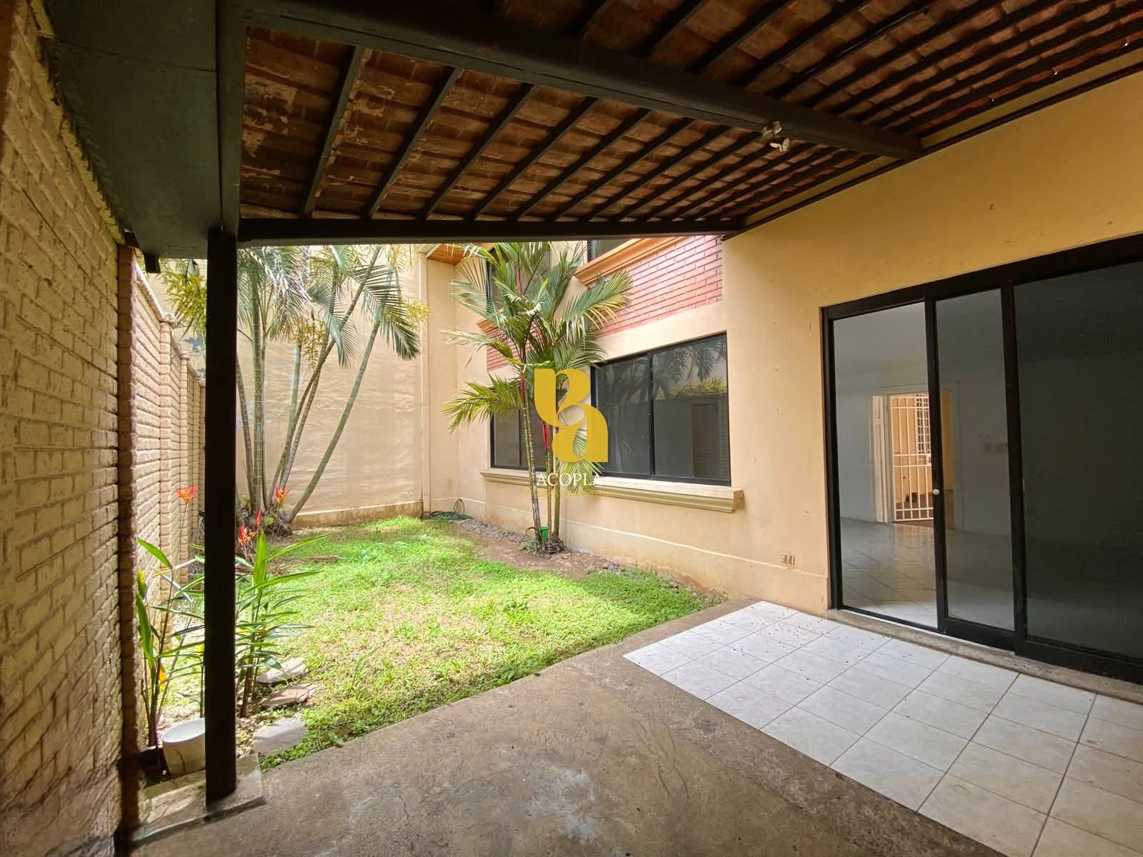 Casa en condominio en Escazú